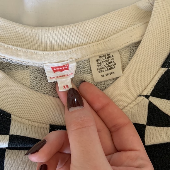 Levi’s Relaxed Classic Crew Sweatshirt - Picture 5 of 7